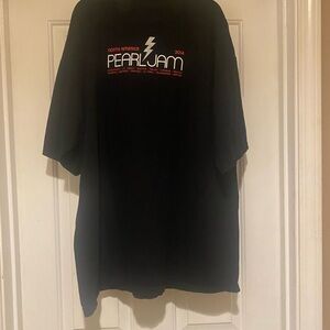 Pearl Jam Men's Black Short Sleeve Graphic Tee